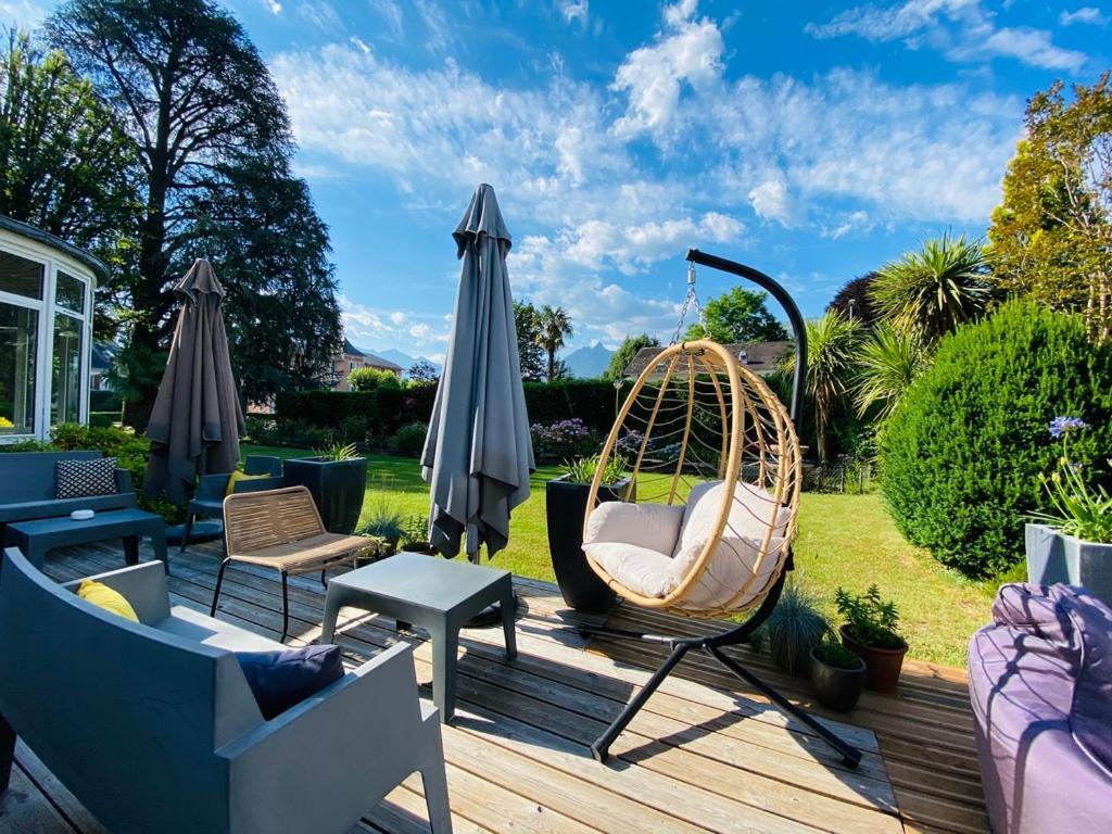 Logis Hotel Le Miramont Argelès-Gazost Buitenkant foto