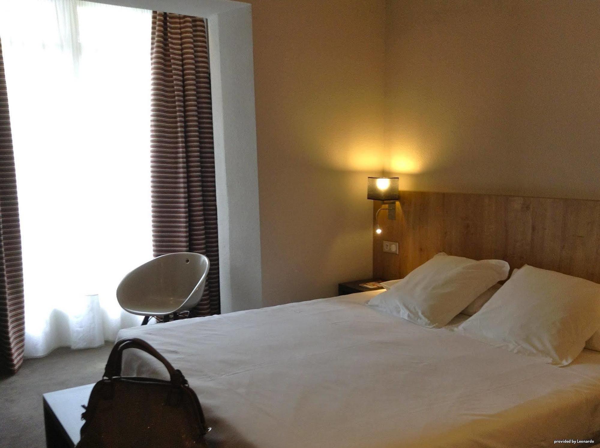 Logis Hotel Le Miramont Argelès-Gazost Buitenkant foto